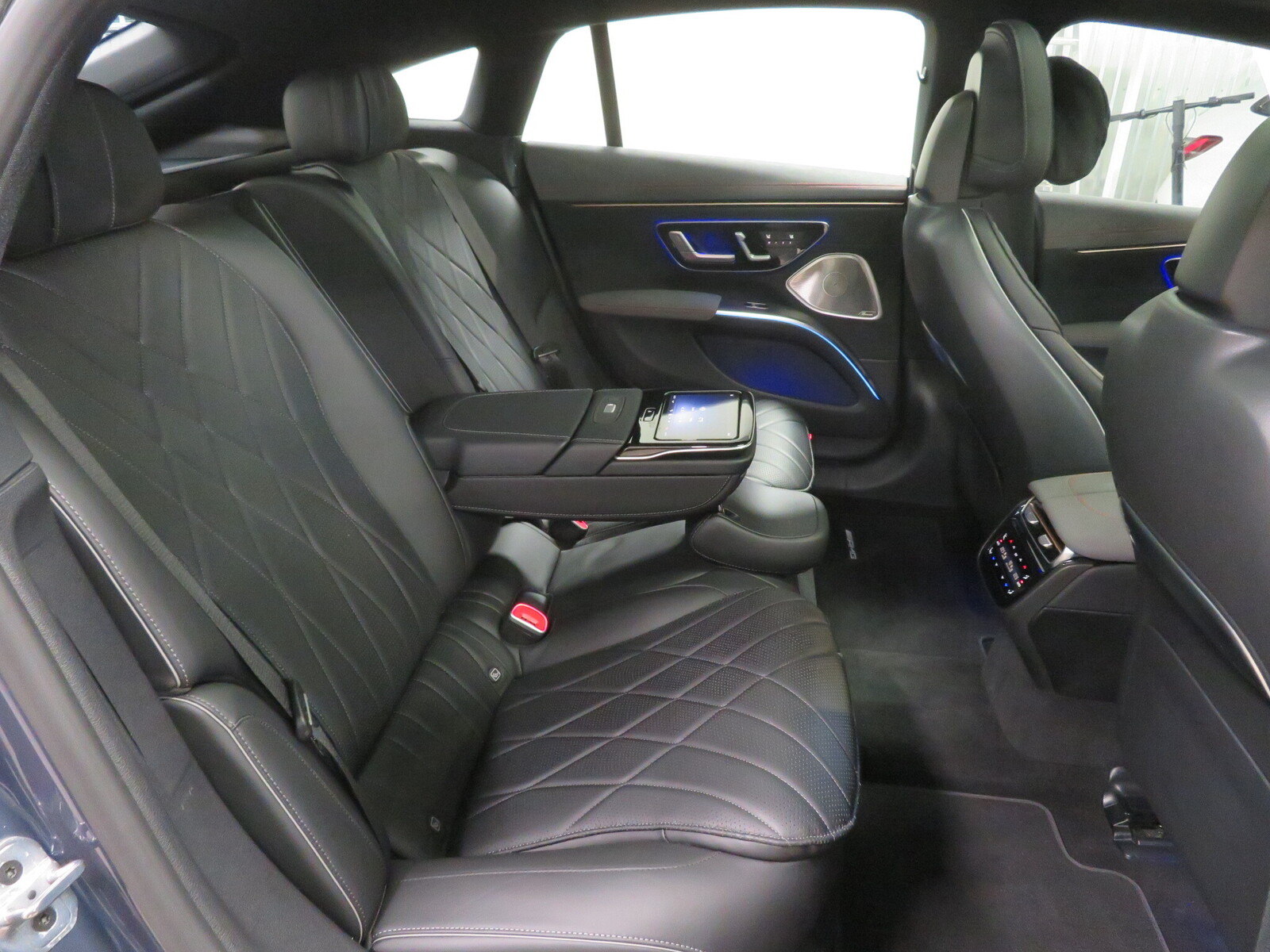 Mercedes-Benz EQS 2023, kuva 5/10
