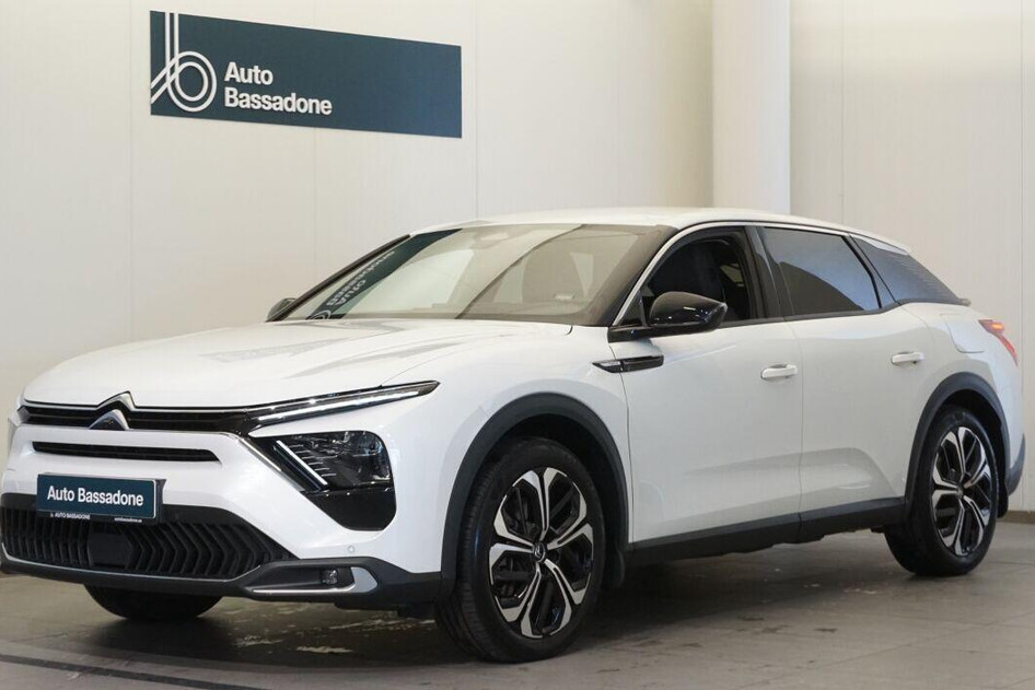 Citroën C5 X, 2023, 1.6, 132 kW, подключаемый гибрид (бензин/электричество), автомат, передний привод