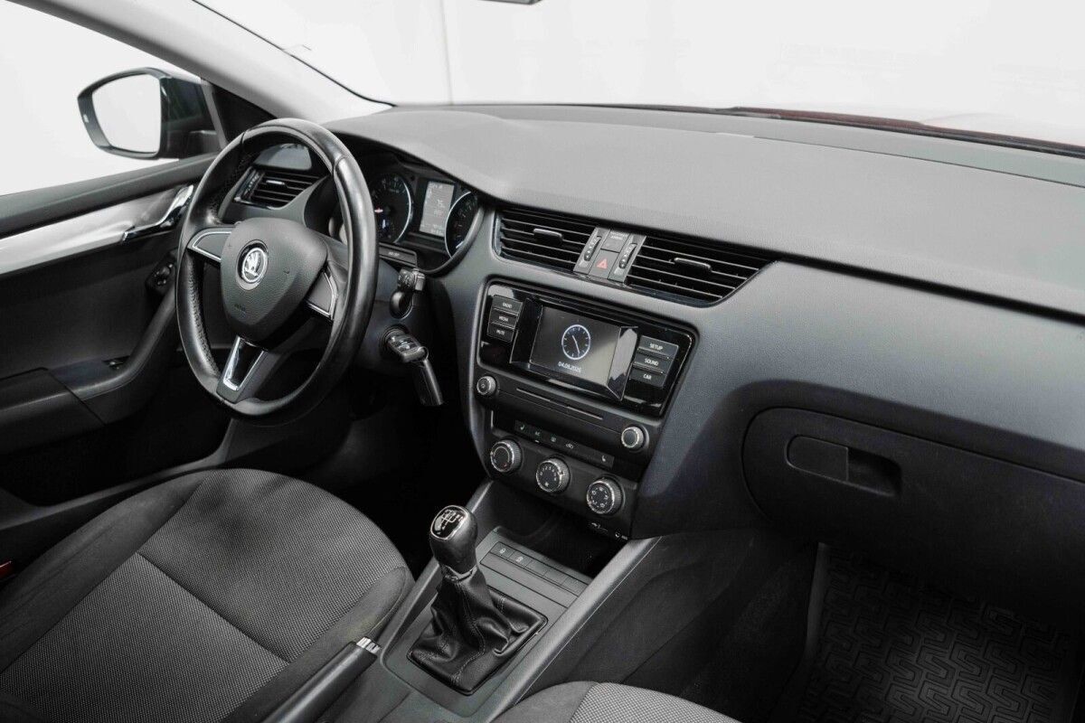 Škoda Octavia 2016, photo 7/16