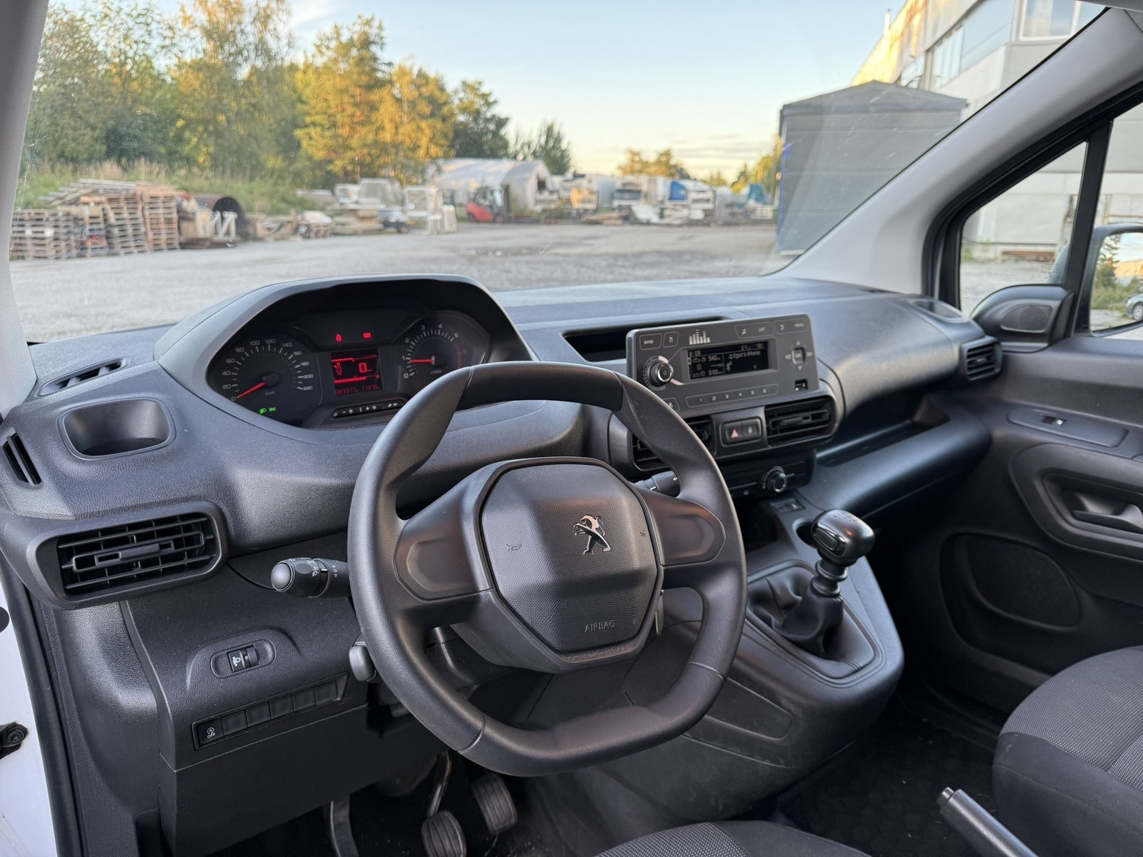 Peugeot Partner 2019, kuva 5/7