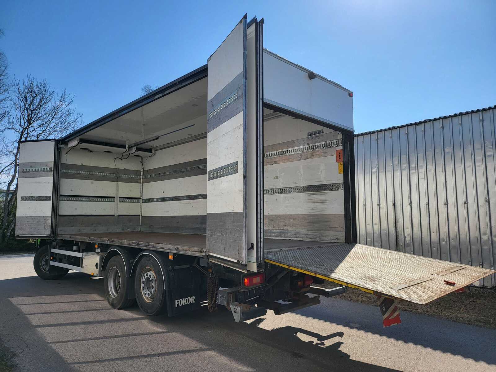 Volvo FM410 6X2 CARRIER SIDEOPENING 2016, kuva 3/21