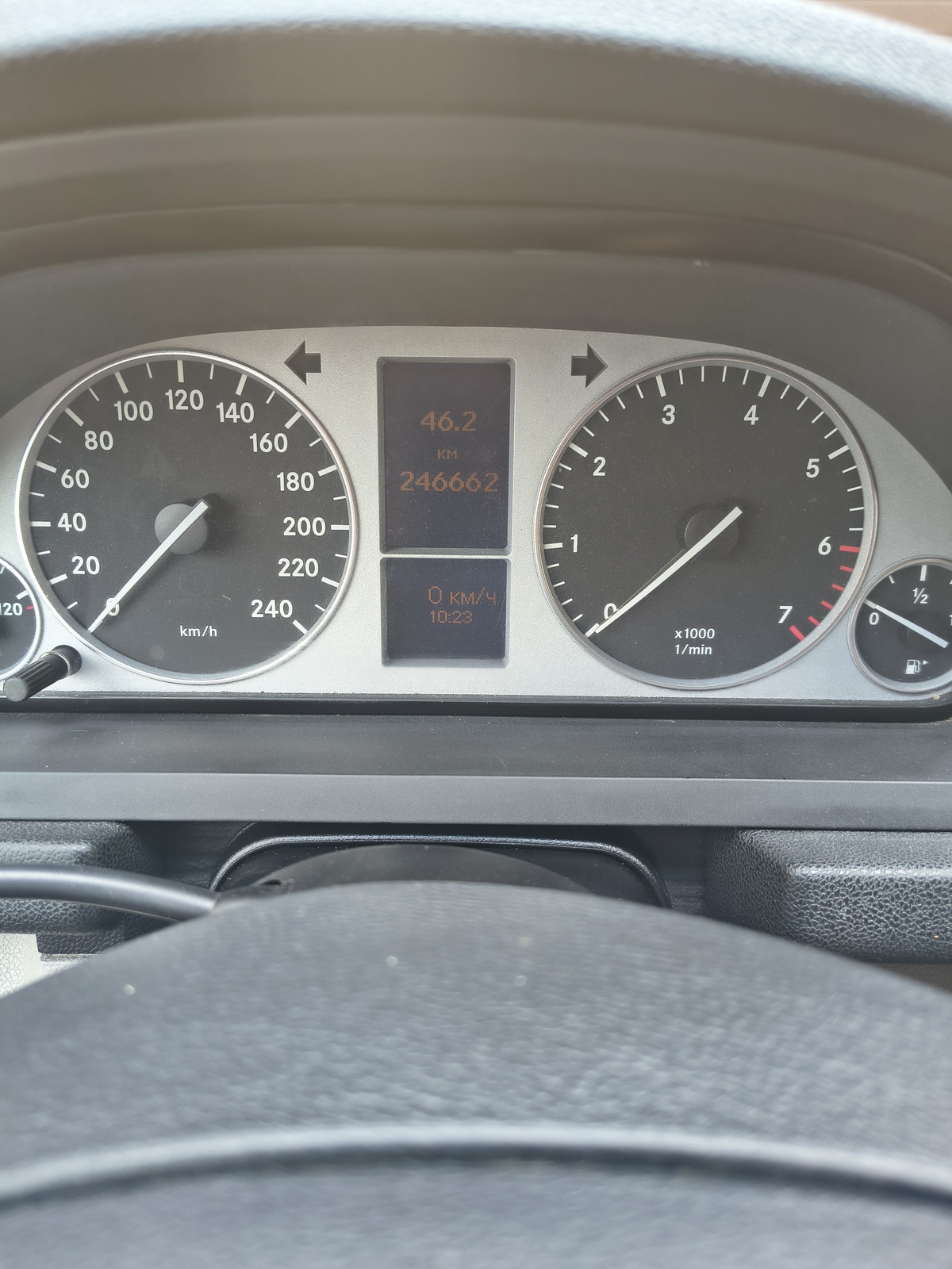 Mercedes-Benz B 170