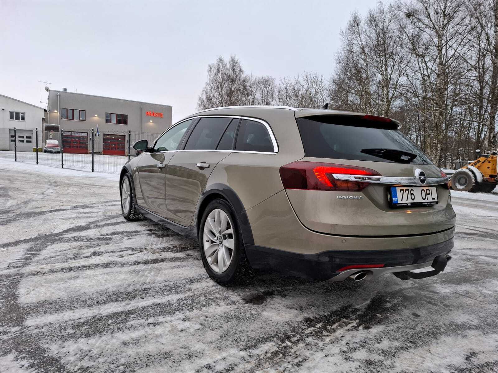 Opel Insignia 2017, photo 2/4
