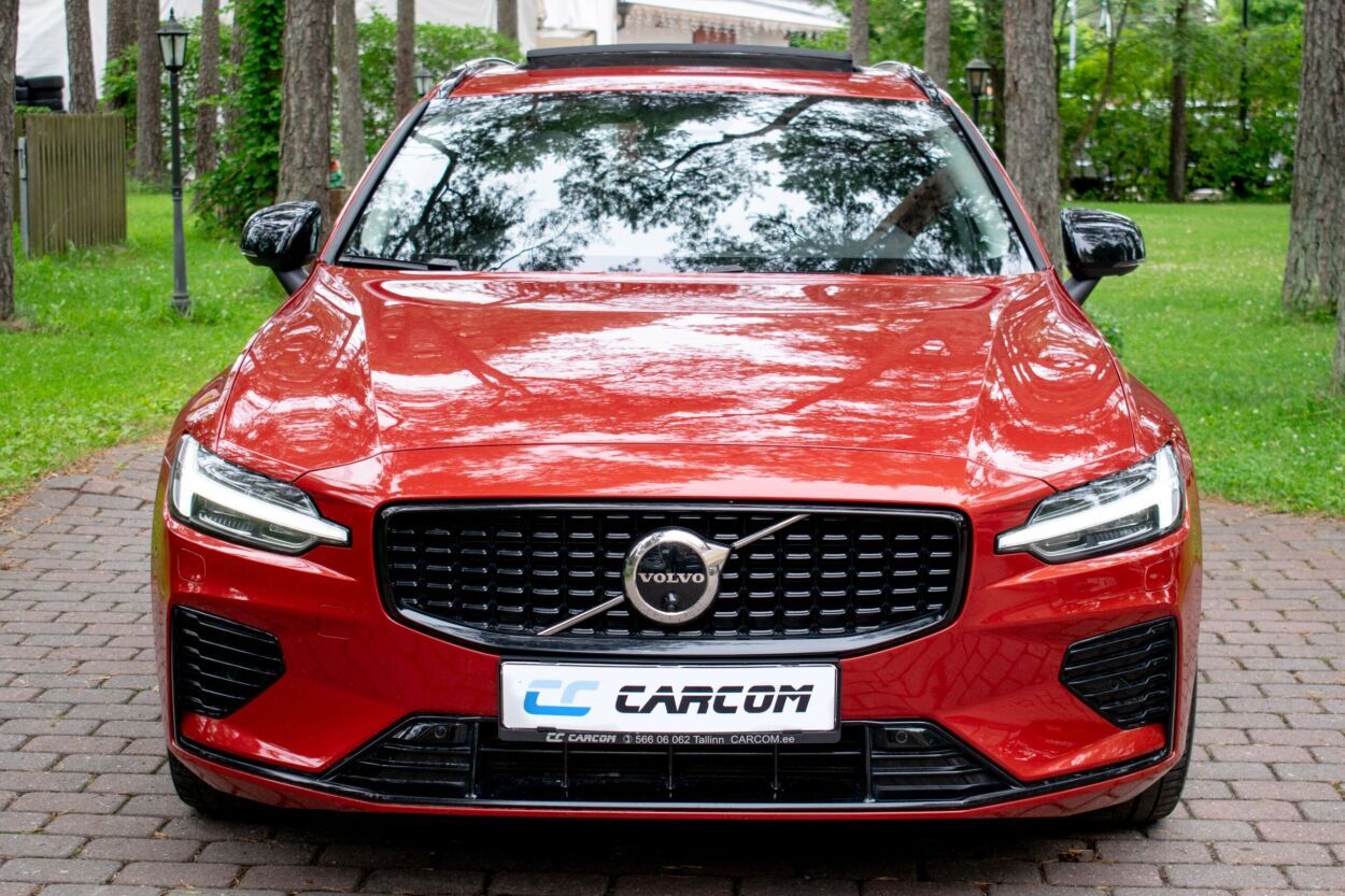 Volvo V60 2022, photo 5/10