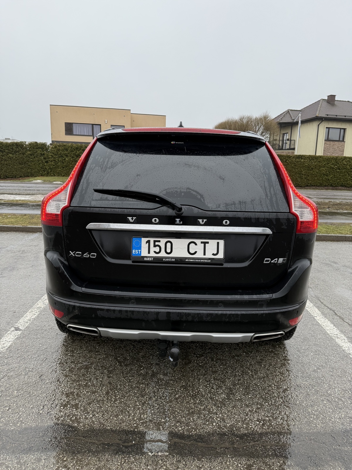 Volvo XC60 2017, photo 4/19