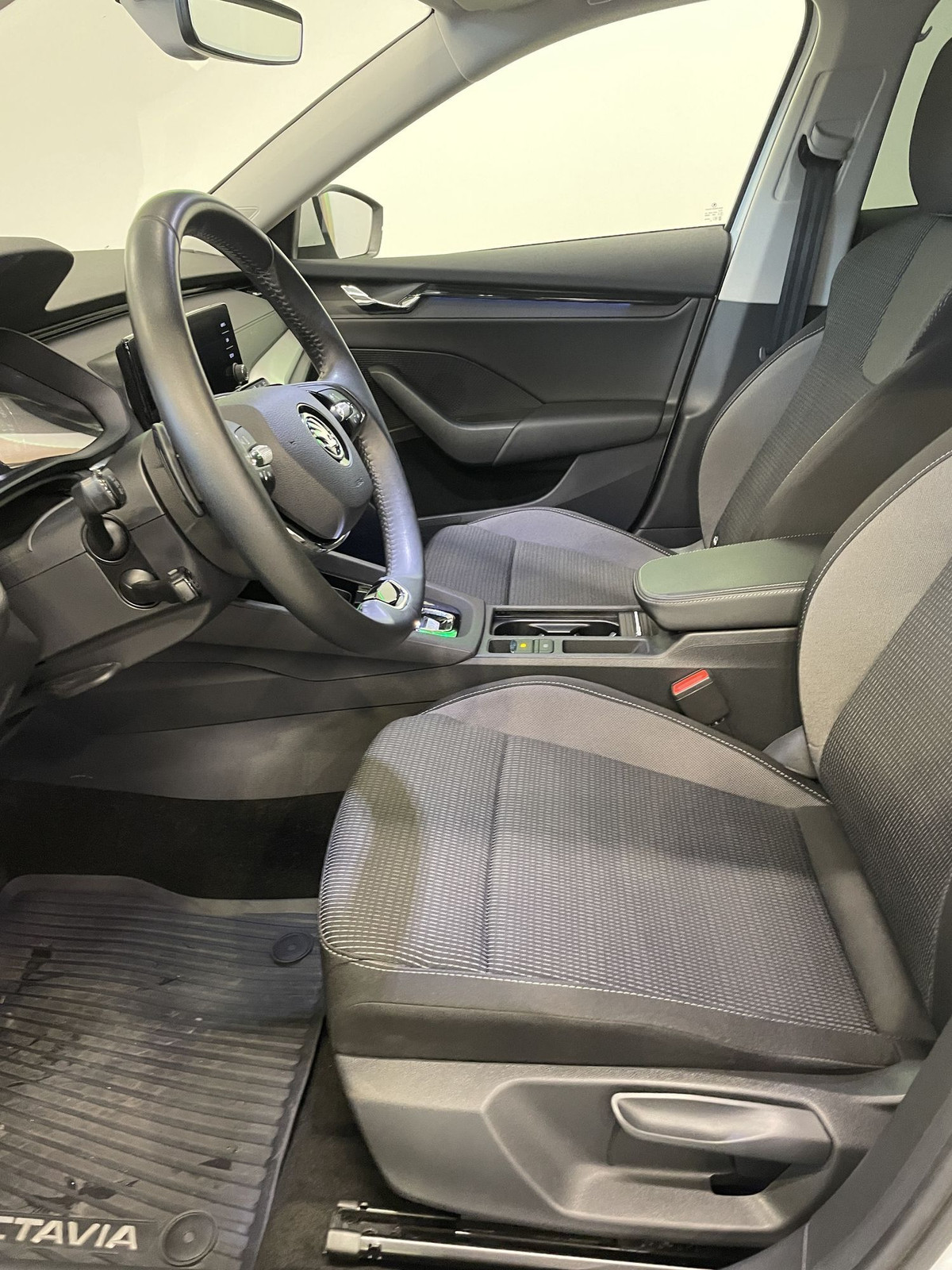 Škoda Octavia 2023, photo 5/19