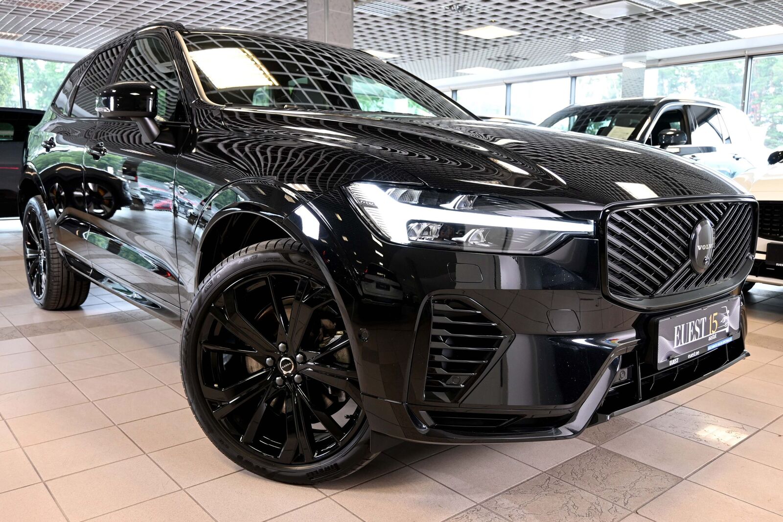 Volvo XC60 AWD T8 H&K BLACK EDITION XENIUM INTELLI SAFE  2.0 T8 Plug in Long range 335kW