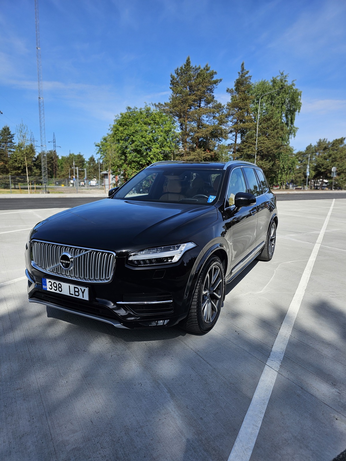 Volvo XC90 2017, photo 6/36