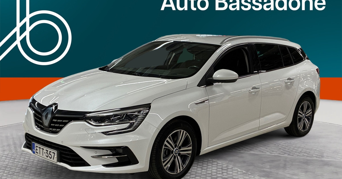 For sale used car Renault Megane, 2021, 82 000 km, 1.6, 67 kW, plug-in