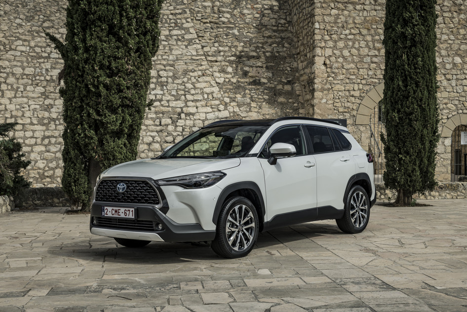 Toyota Corolla Cross, 72 kW, hübriid (bensiin/elekter), automaat, esivedu