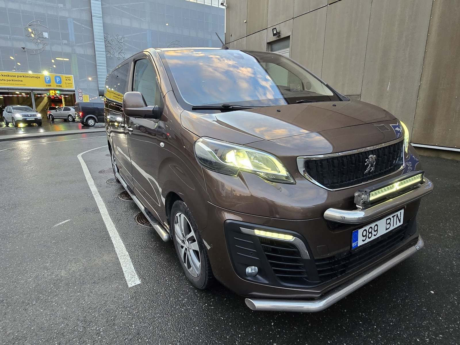 Peugeot Traveller