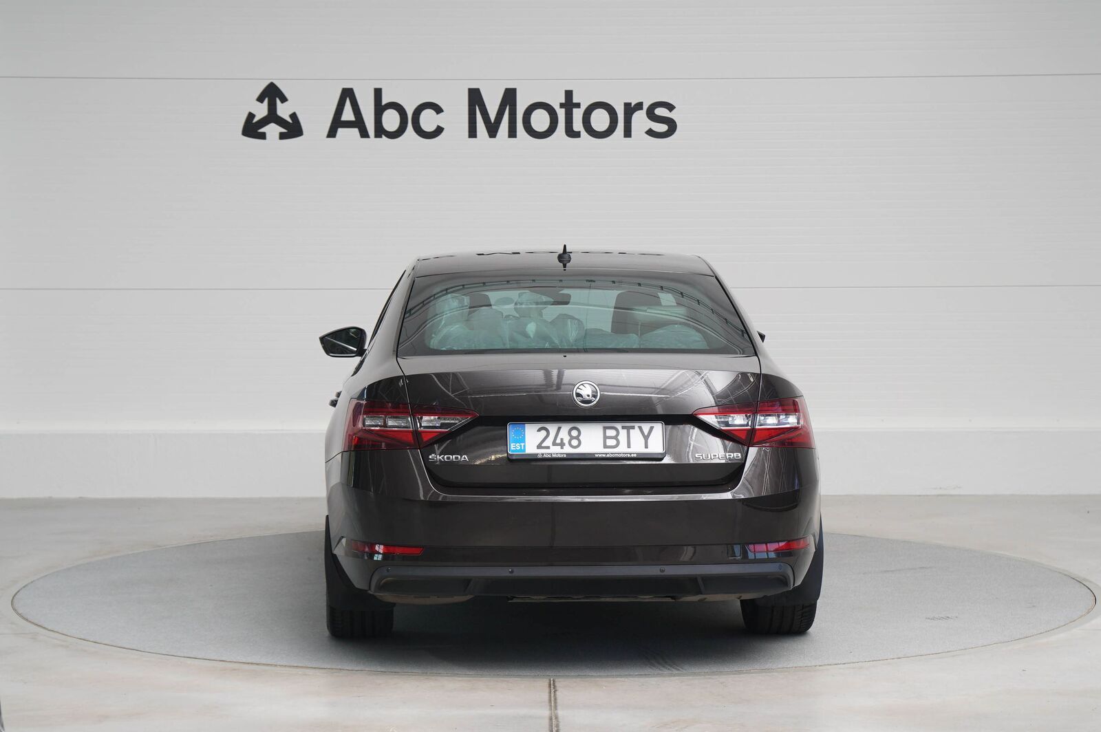 Škoda Superb 2017, kuva 5/19