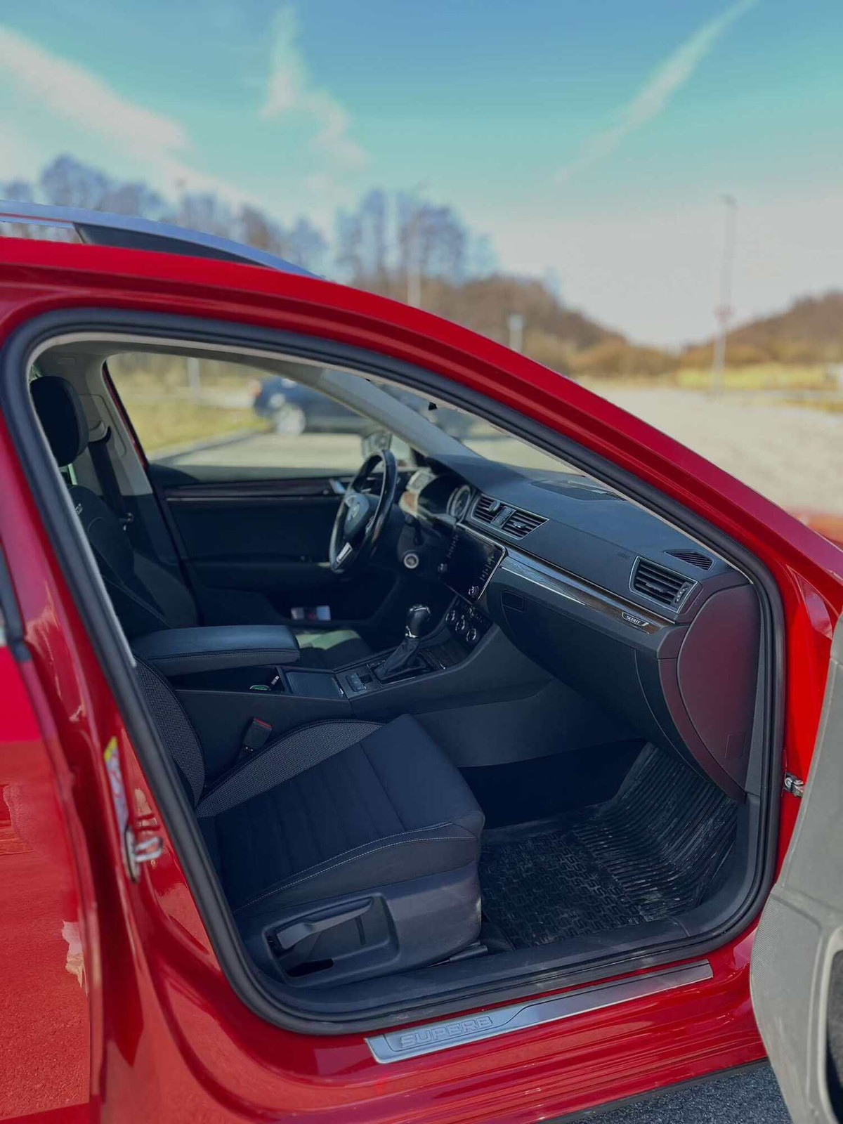 Škoda Superb 2020, photo 4/10