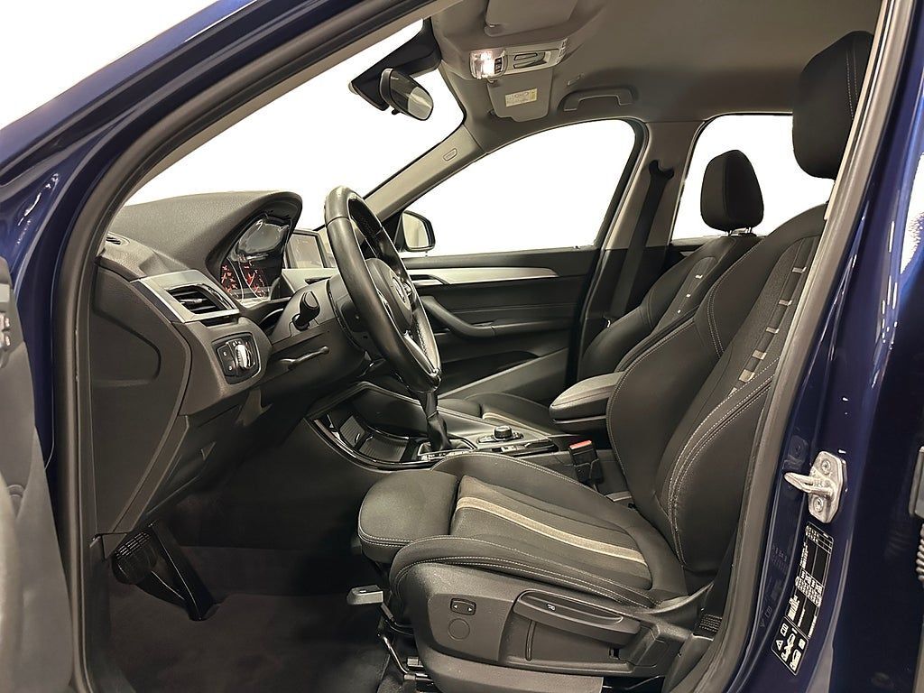 BMW X1 2016, kuva 6/10