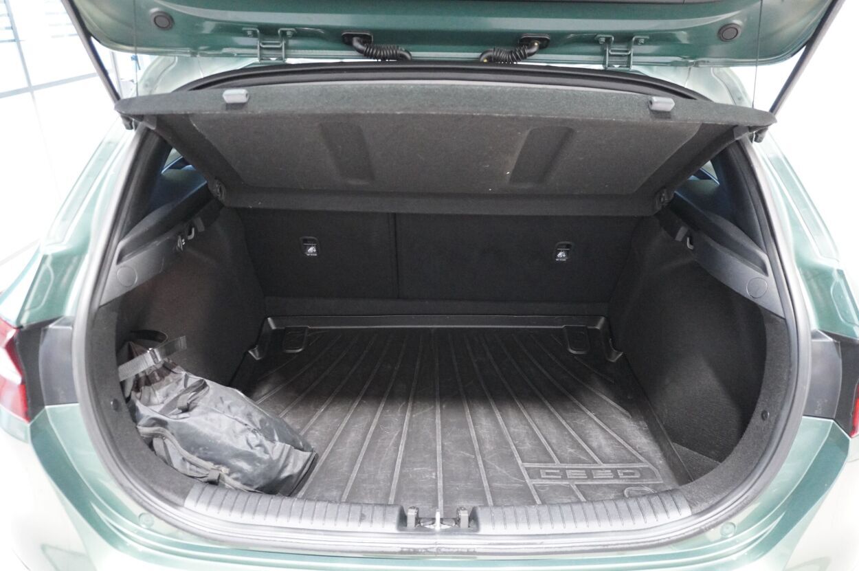 Kia cee'd / Ceed 2023, photo 7/10