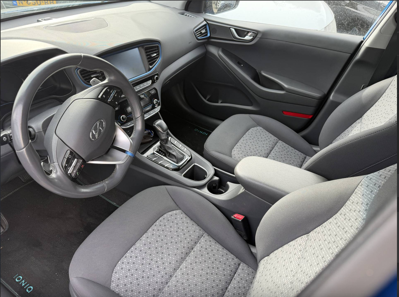 Hyundai Ioniq 2018, photo 5/5
