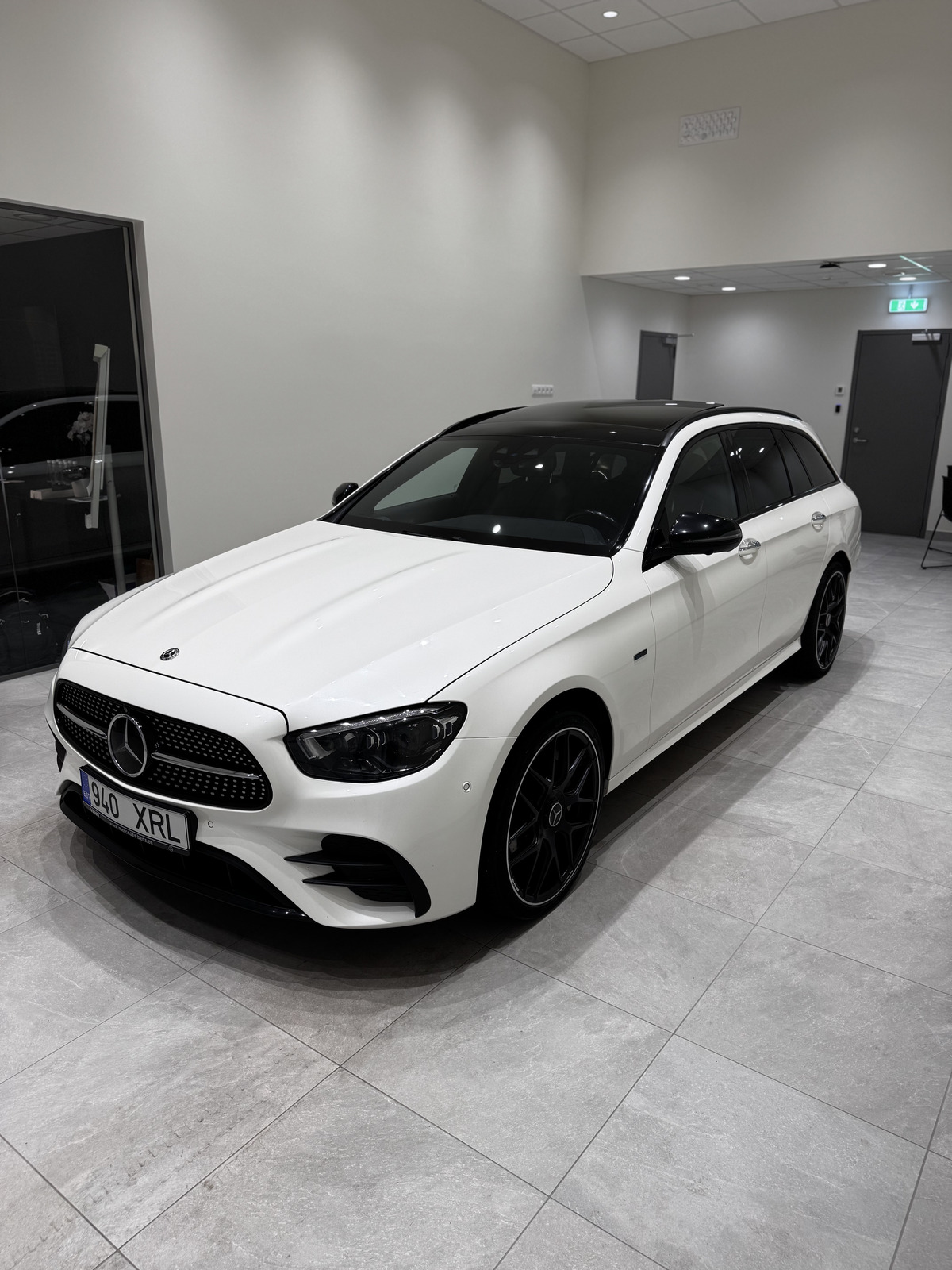 Mercedes-Benz E 300