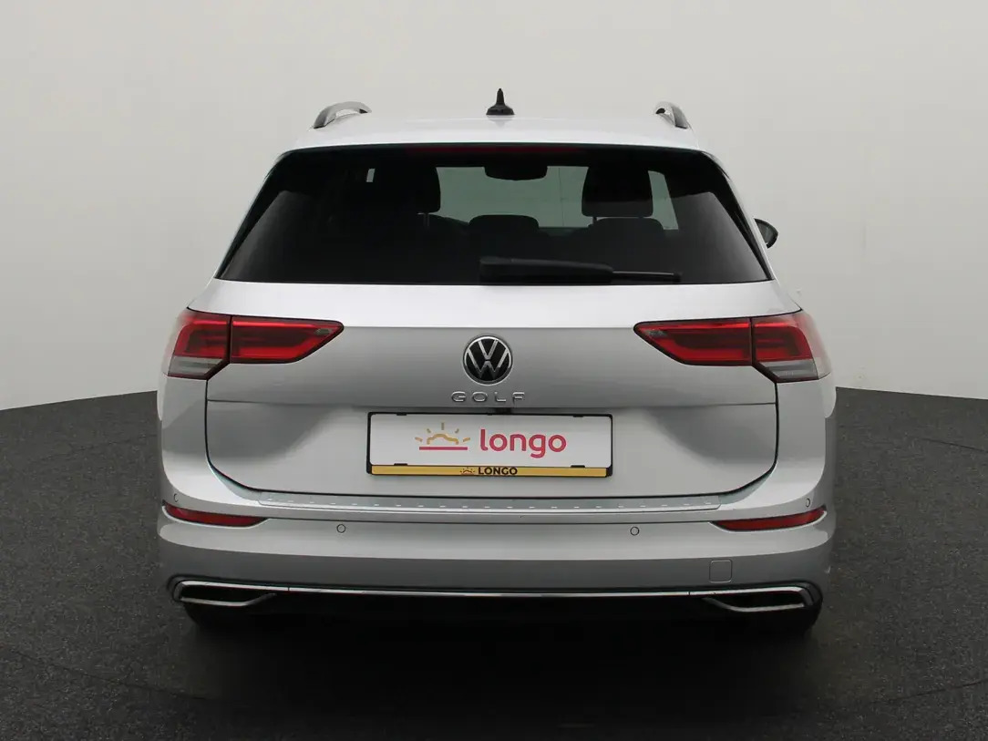 Volkswagen Golf 2022, photo 5/10