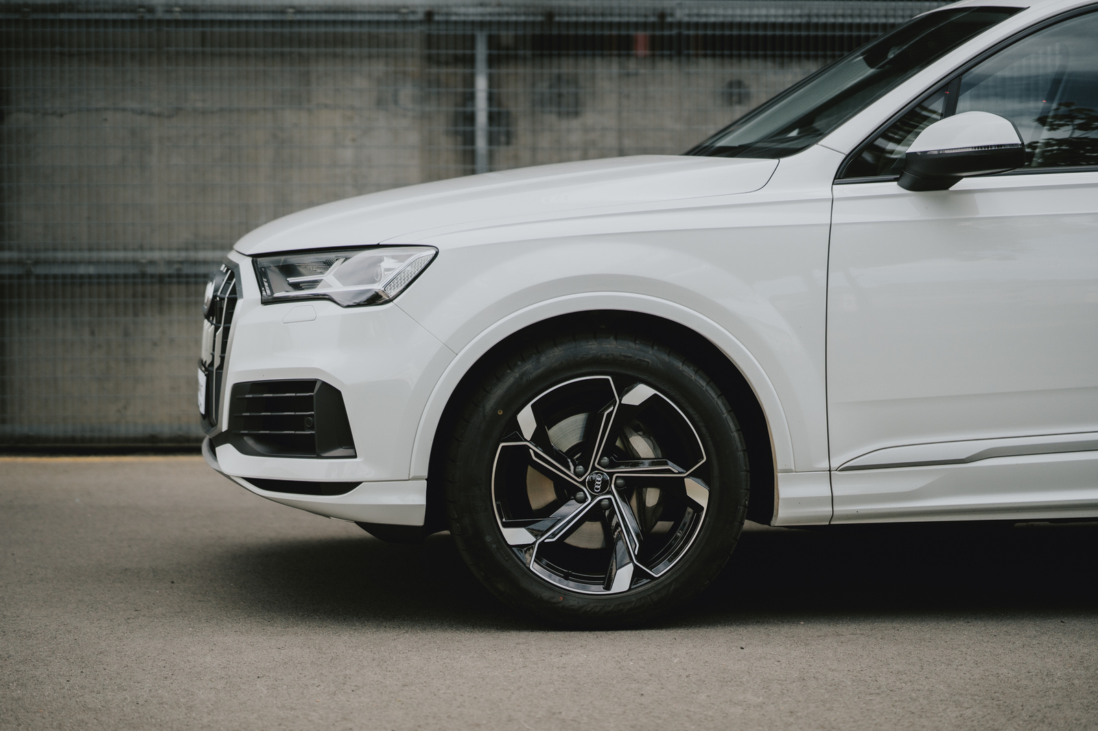 Audi Q7 2020, photo 4/19