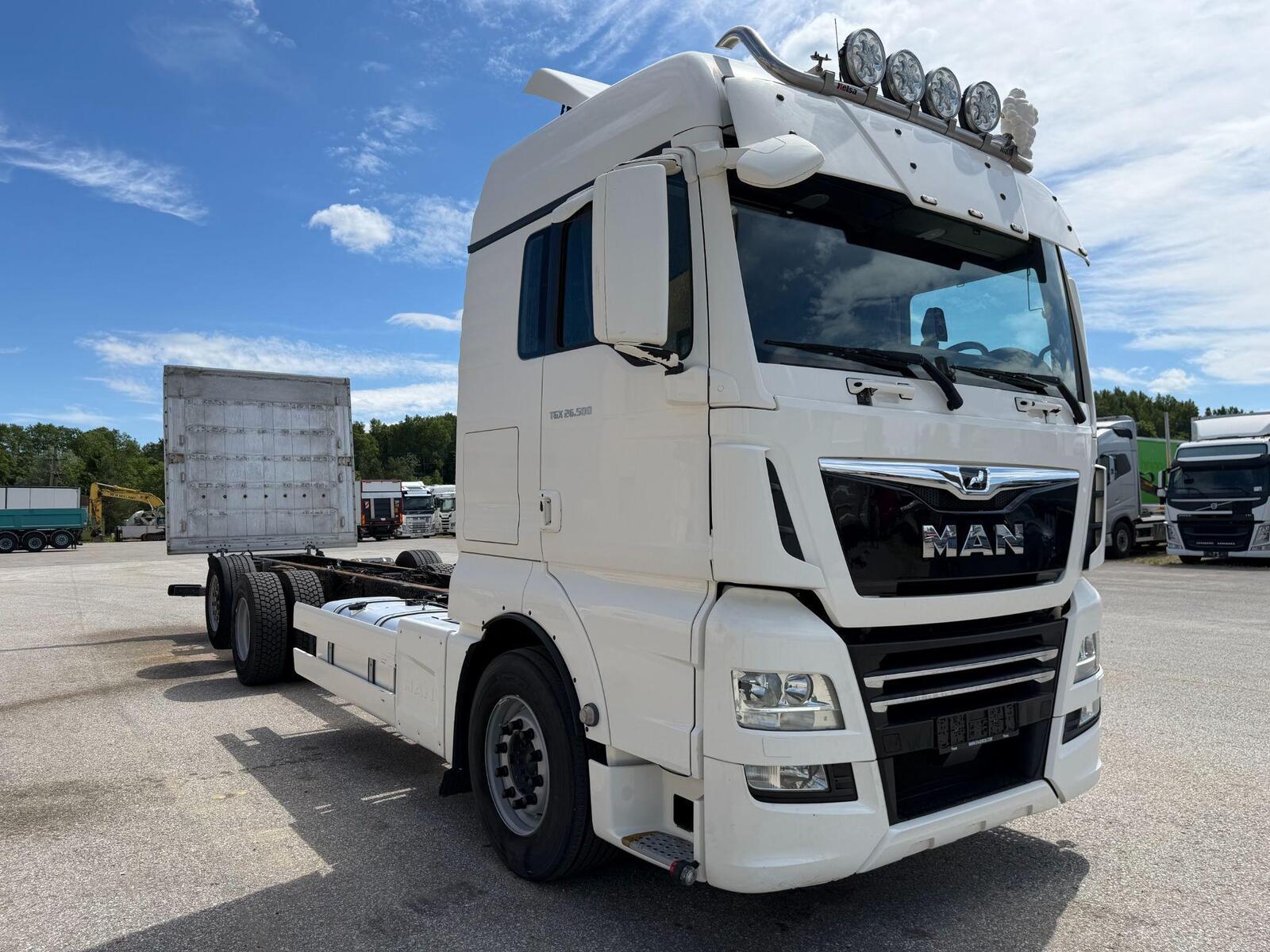 MAN TGX 2018, photo 3/26