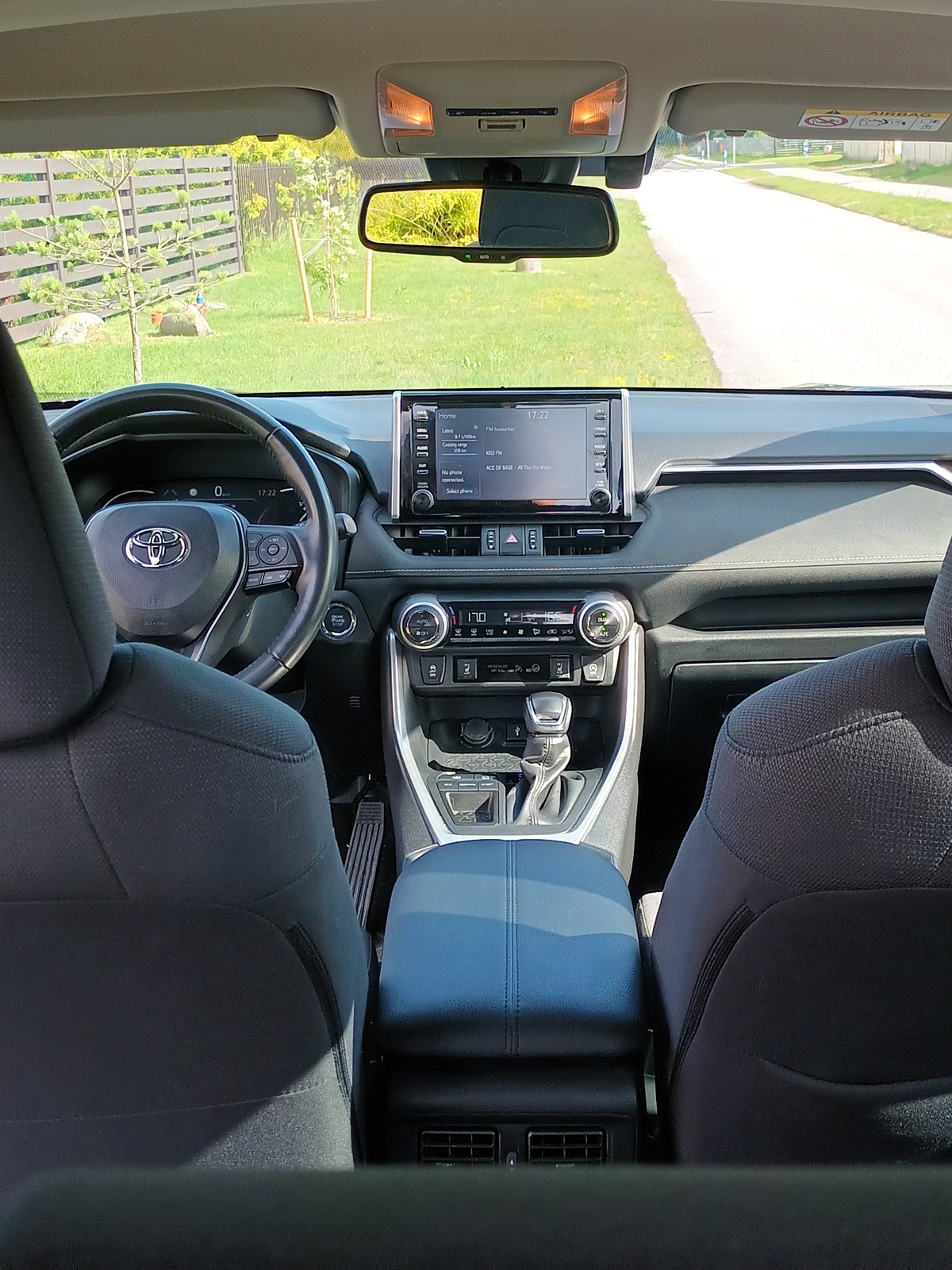 Toyota RAV4 2022, photo 2/11
