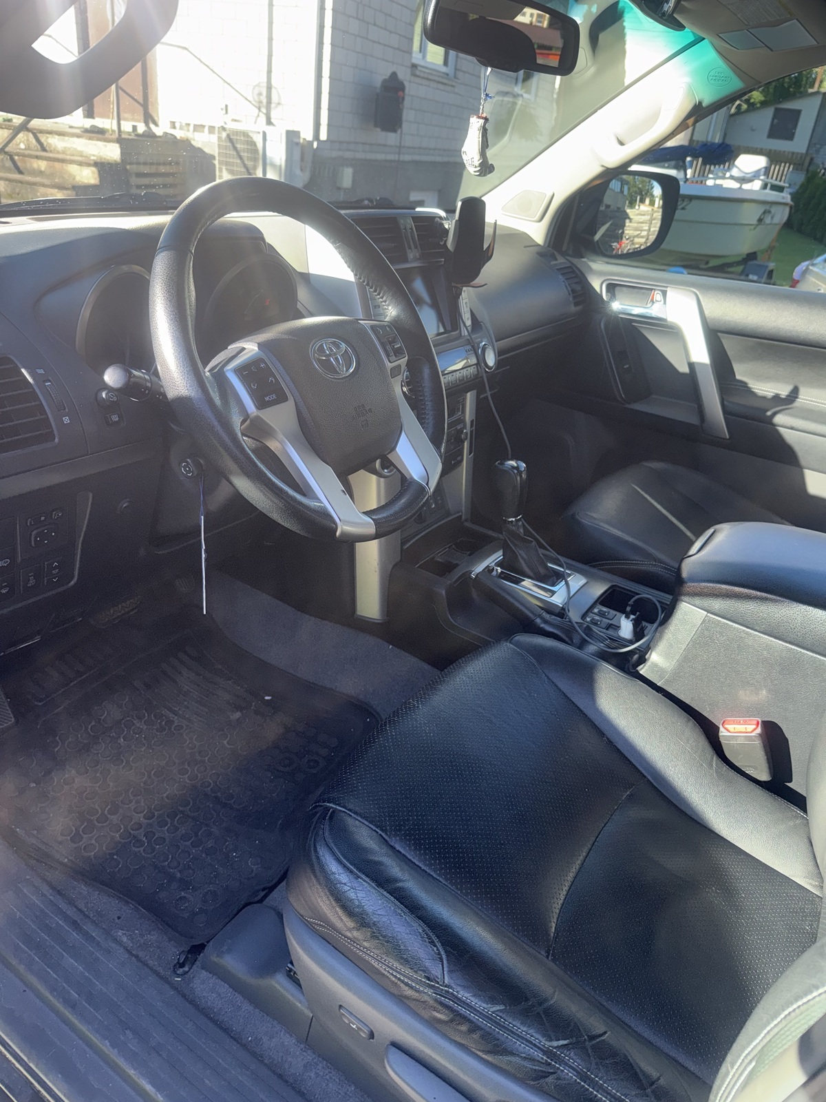 Toyota Land Cruiser 2011, kuva 4/7