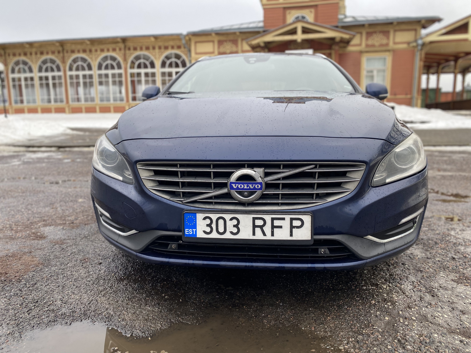 Volvo V60 2015, photo 2/13