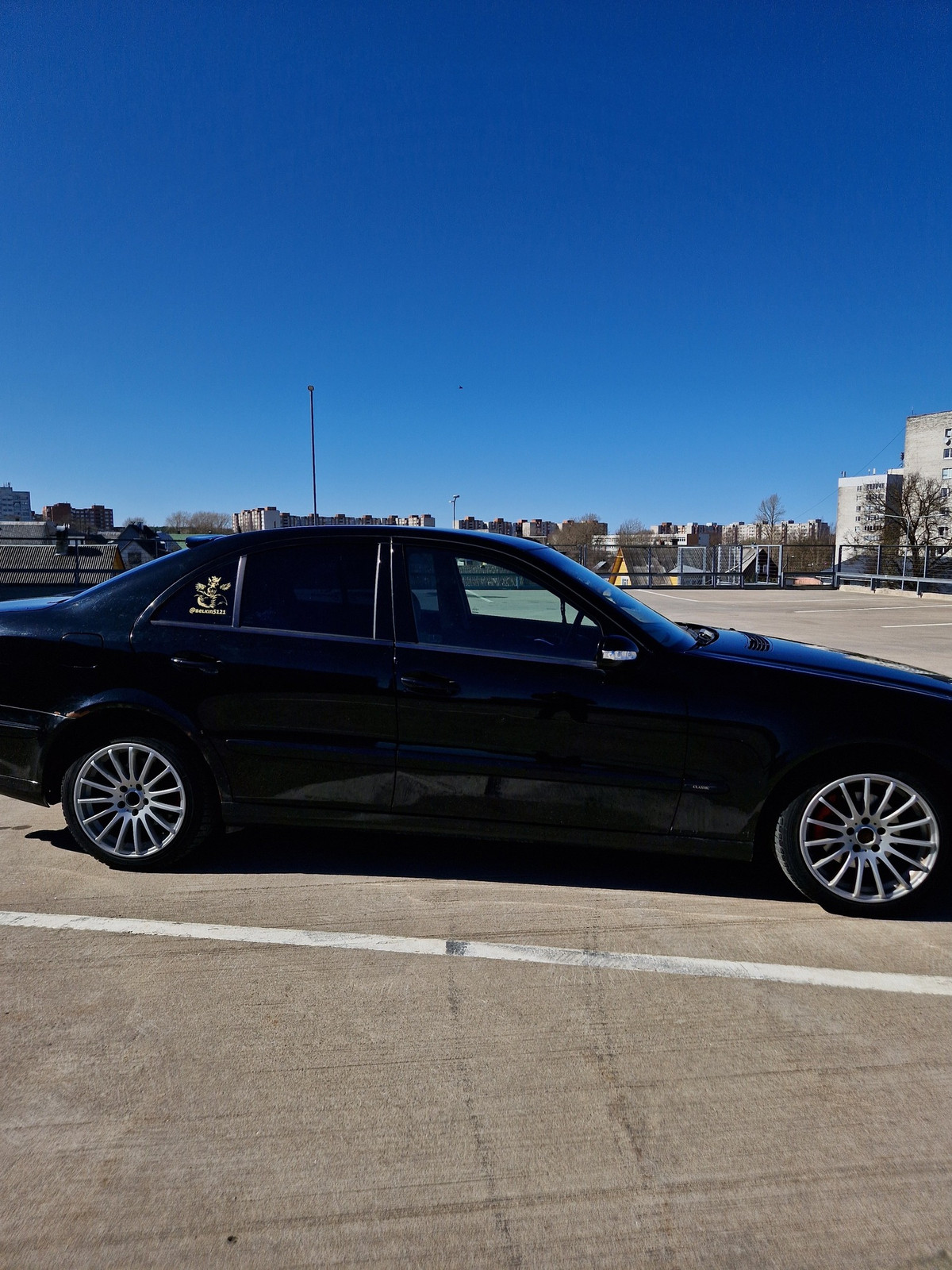 Mercedes-Benz E 220 2004, kuva 6/8