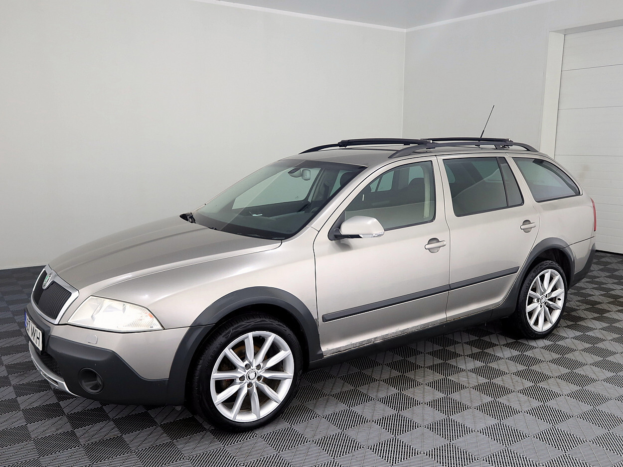 Škoda Octavia 2007, photo 2/9