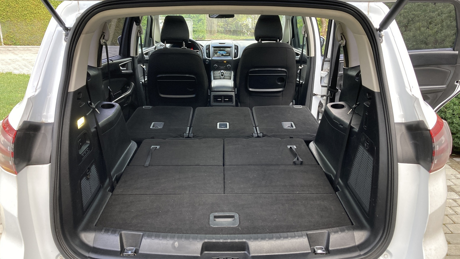 Ford S-Max 2016, photo 6/9