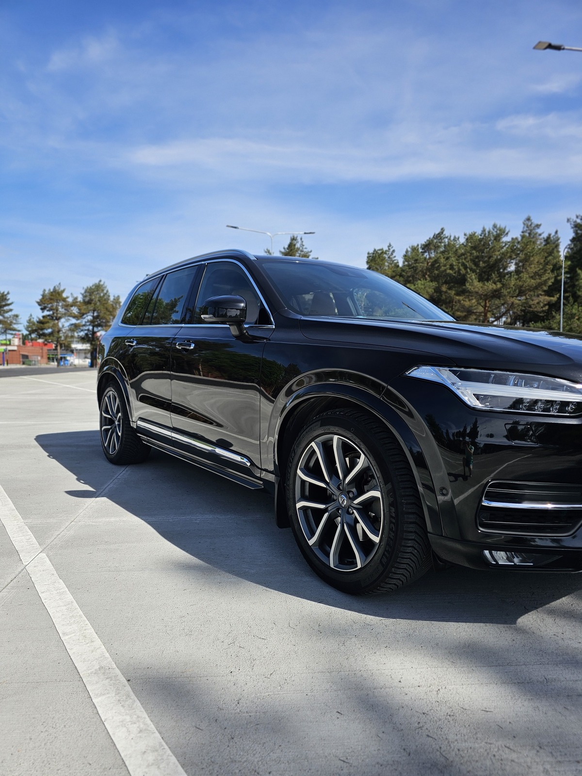 Volvo XC90 2017, photo 7/36