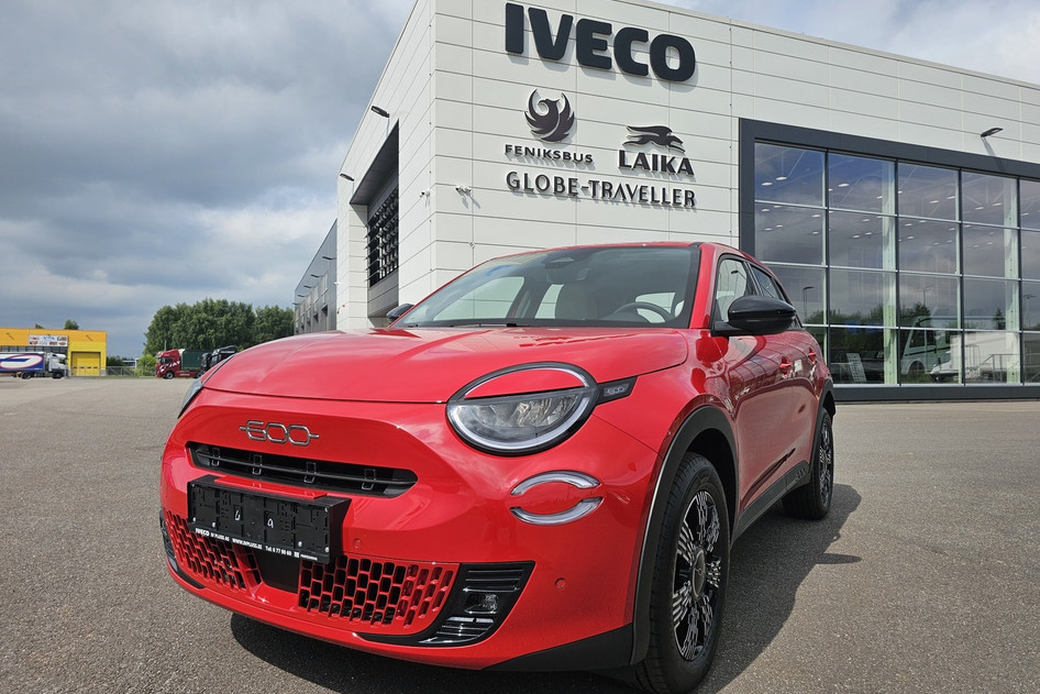 Fiat 600, 2026, 1.2, 100 kW, гибрид (бензин/электричество), автомат, передний привод