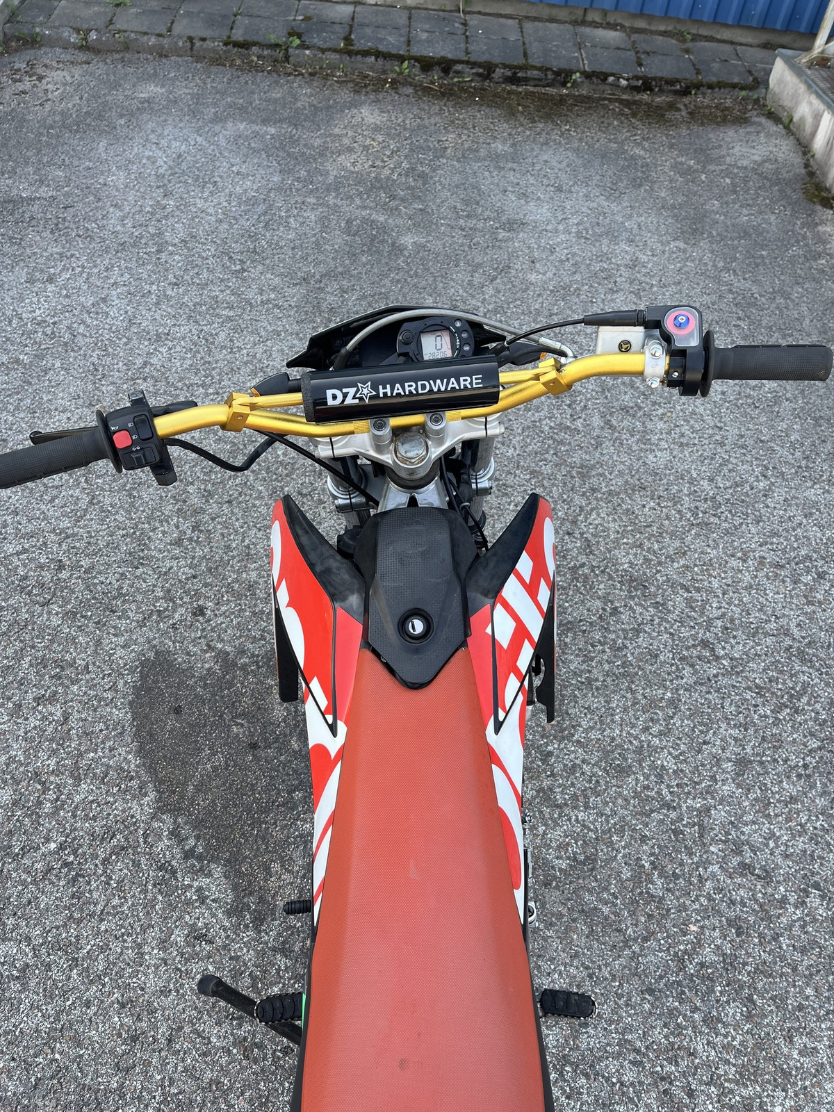 Aprilia 2016, kuva 6/6