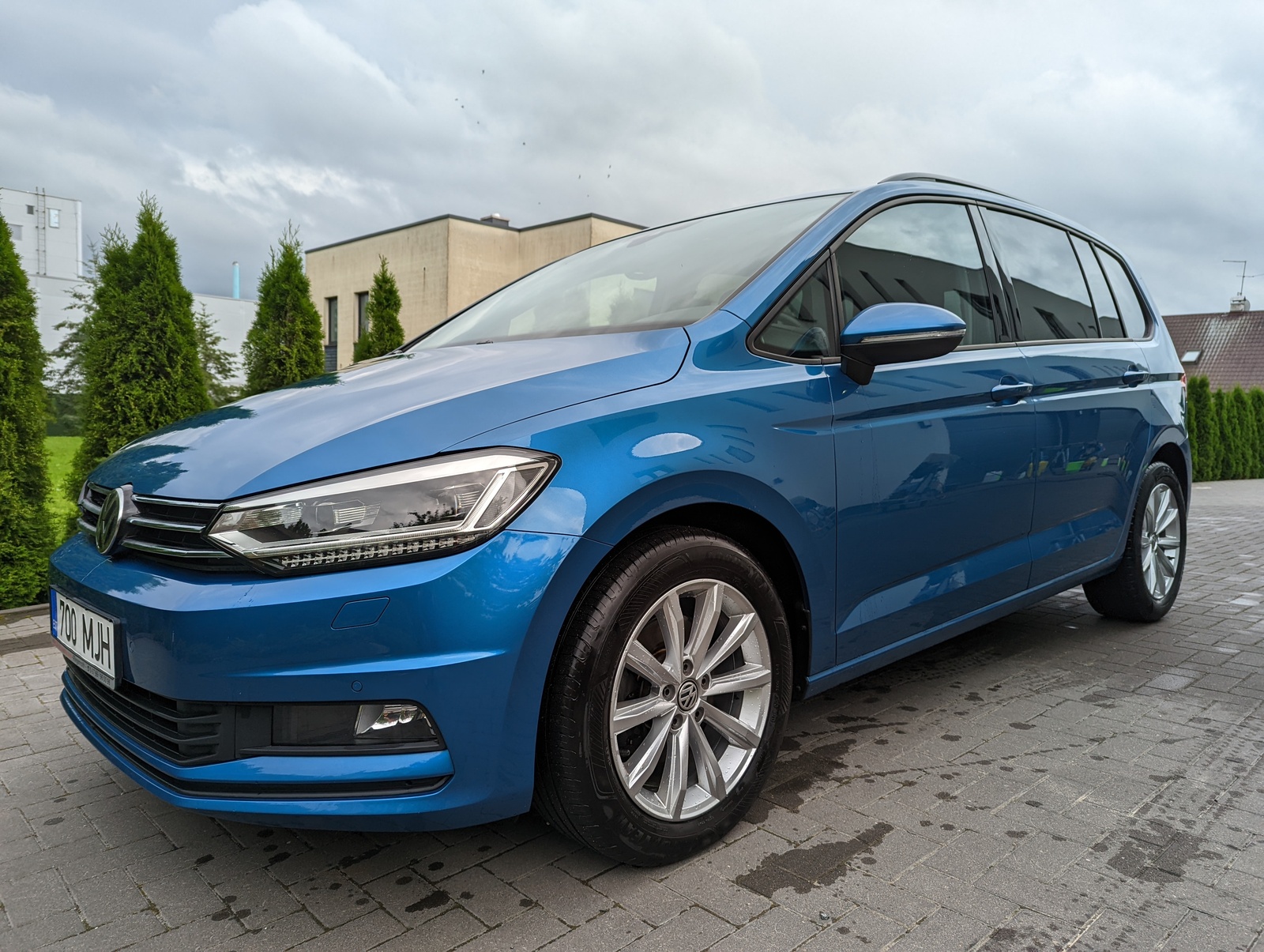 Volkswagen Touran 2019, photo 2/14
