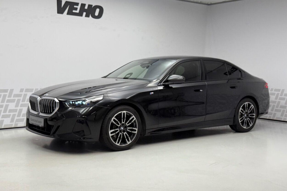 BMW 520, 2023, 2.0, 145 kW, hibrīds (dīzelis/elektrība), automātiskā, pilnpiedziņa