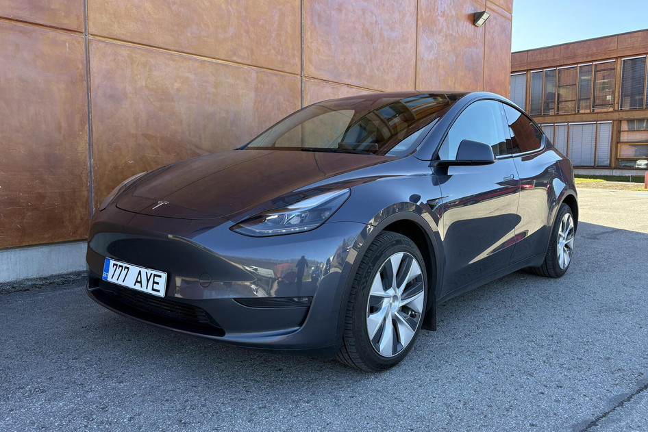 Tesla Model Y, 2021, 375 kW, electric, automatinė, visų varomųjų ratų pavara