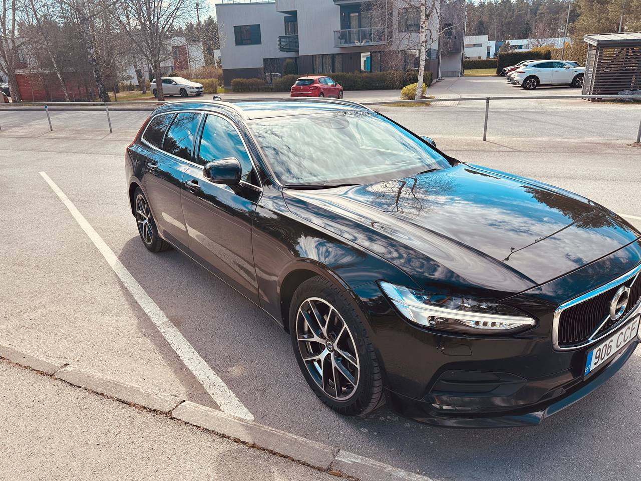 Volvo V90