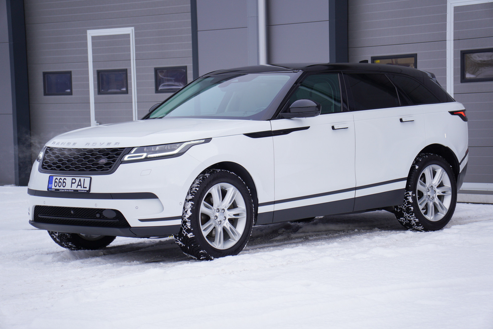 Land Rover Range Rover Velar 2021, kuva 4/22