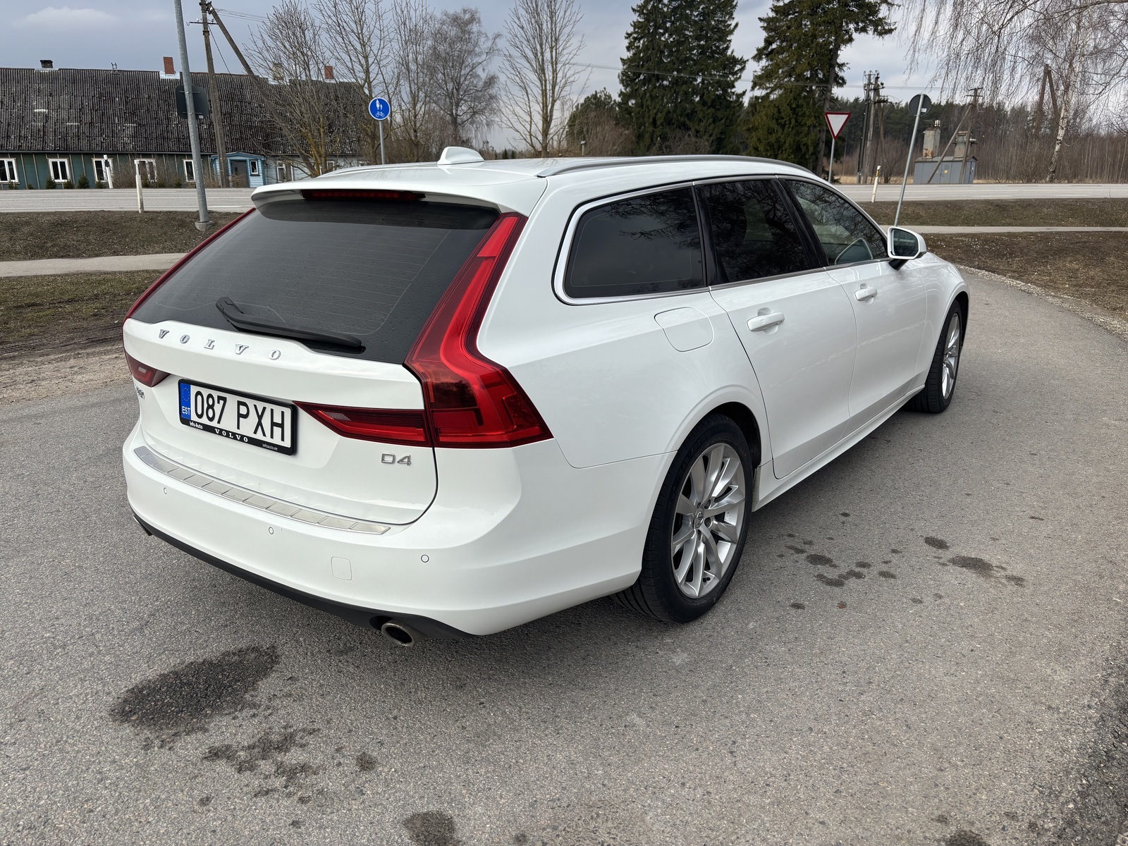 Volvo V90 2018, photo 4/14