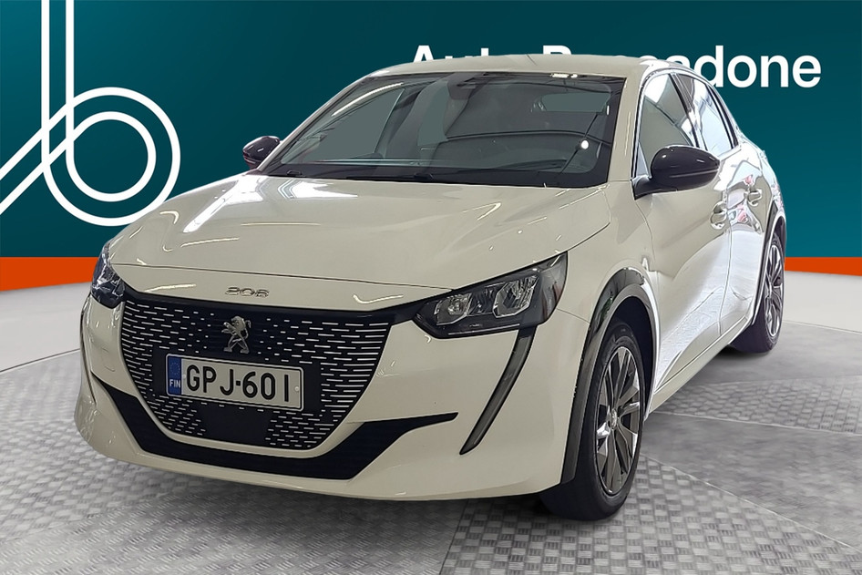 Peugeot 208, 2023, электричество, автомат, передний привод