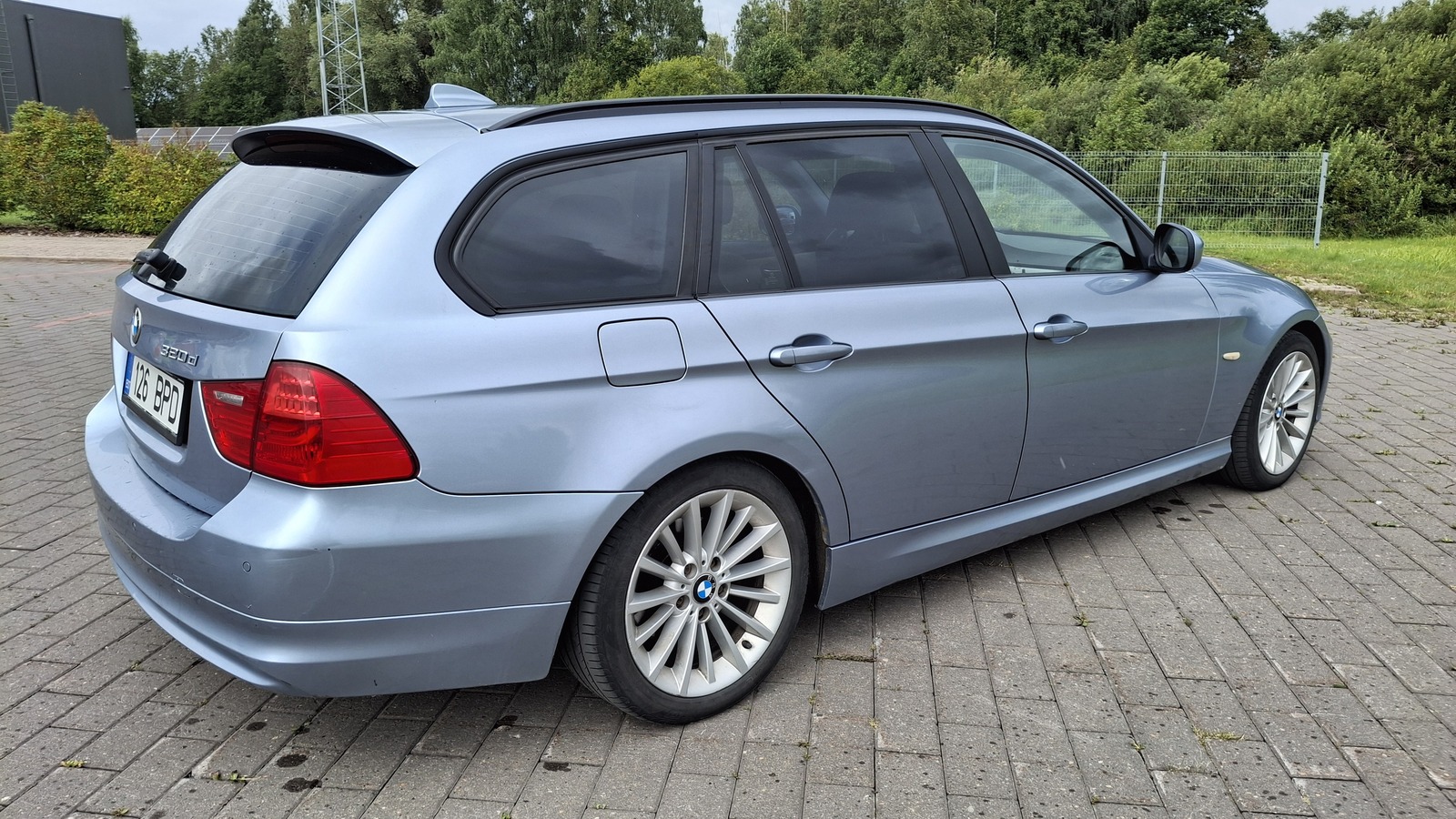 BMW 320 2011, kuva 7/10