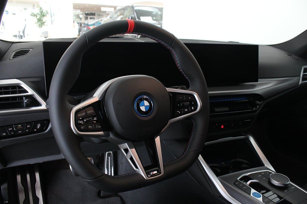 BMW i4 2024, kuva 7/18
