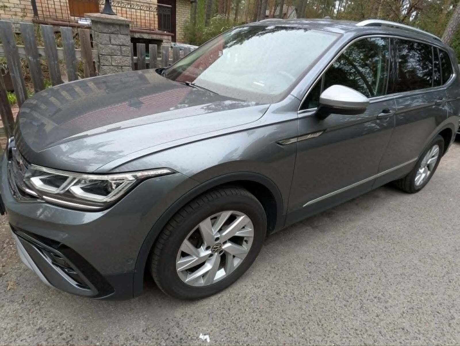 Volkswagen Tiguan Allspace 2022, photo 2/14