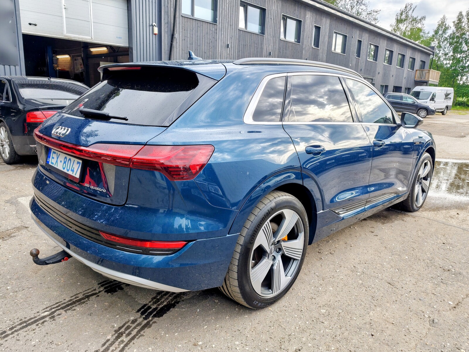 Audi e-tron 2018, photo 4/10