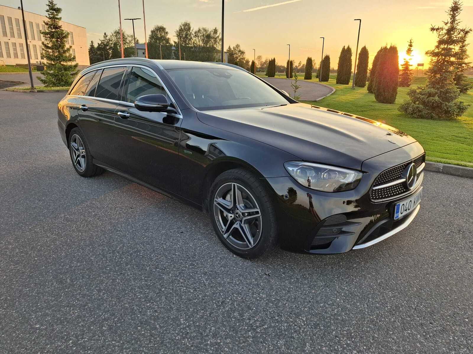 Mercedes-Benz E 300