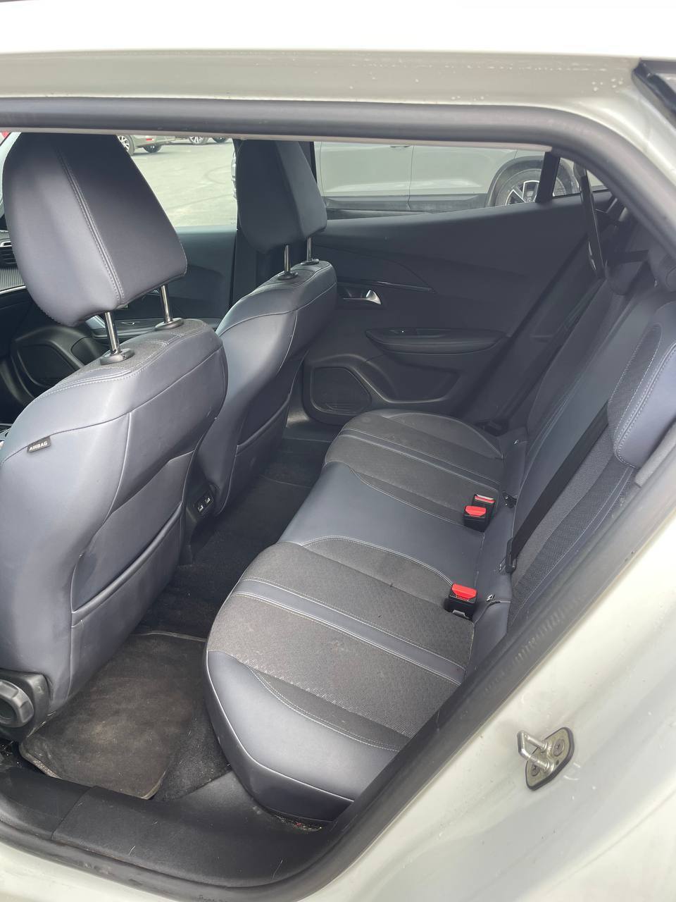 Peugeot 2008 2020, photo 6/9