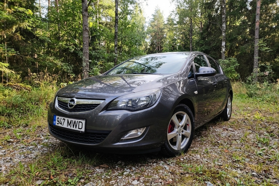 Opel Astra, 2012, 1.7, 81 kW, дизель, механическая, передний привод