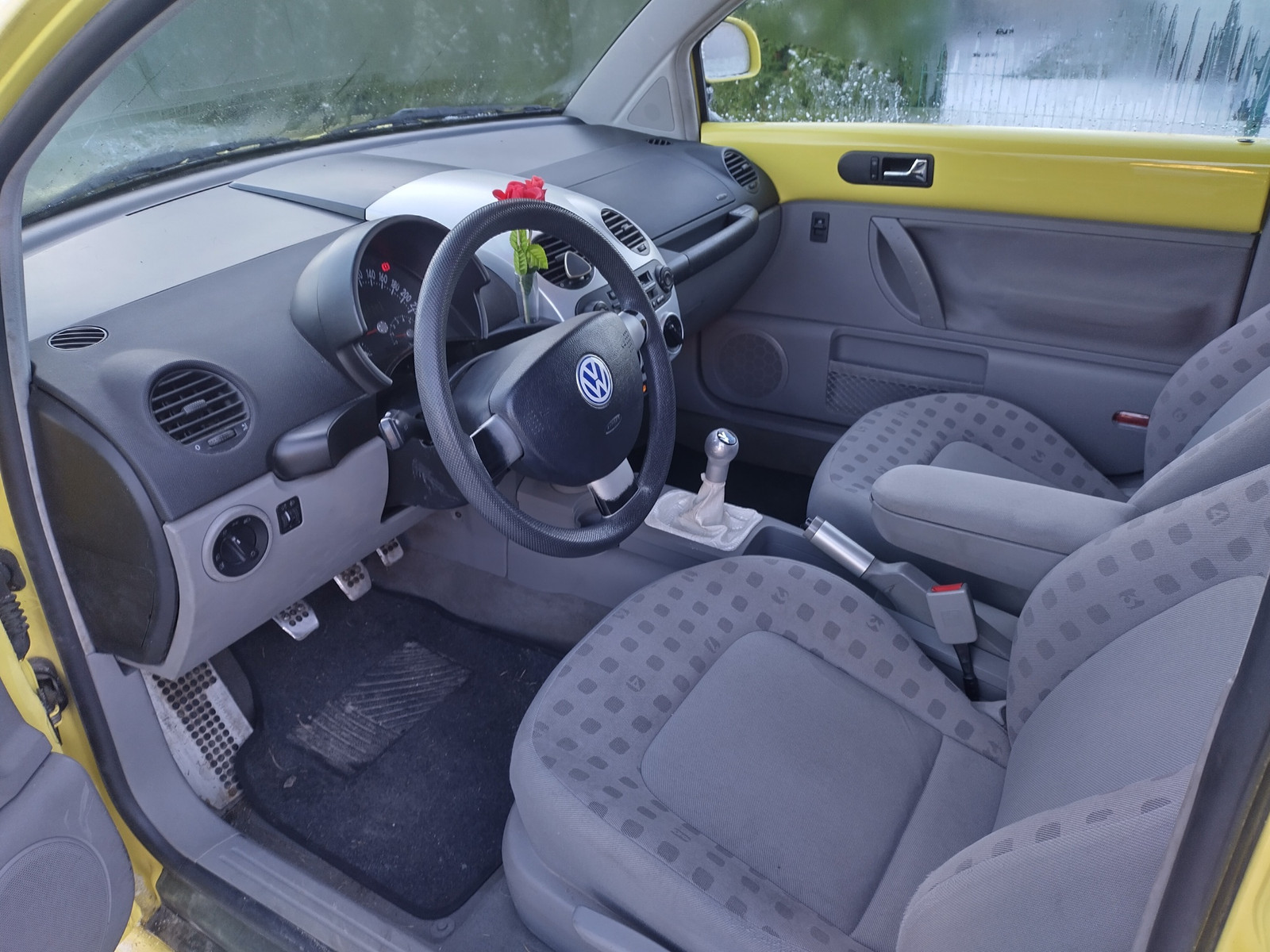 Volkswagen New Beetle 1999, photo 7/9