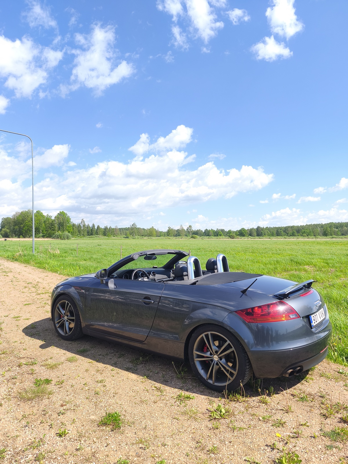 Audi TT 2.0 147kW 2008, photo 3/10