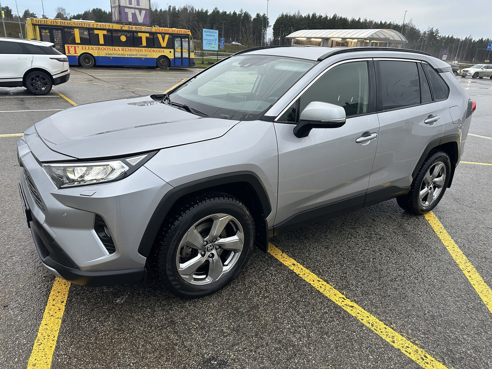 Toyota RAV4 2020, photo 2/18